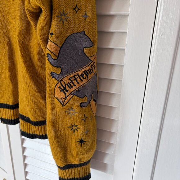 Hot Topic Harry Potter Hufflepuff Skimmer Cardigan yellow black small medium - Picture 6 of 10